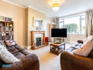 Sitting room- click for photo gallery